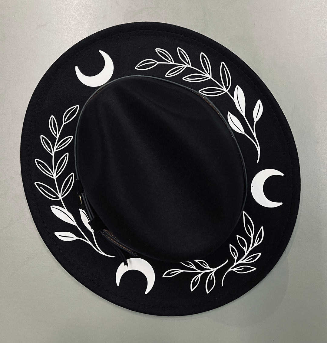 Vegan Felt Hat - Fern Moon- B/W – Witchwood Bags